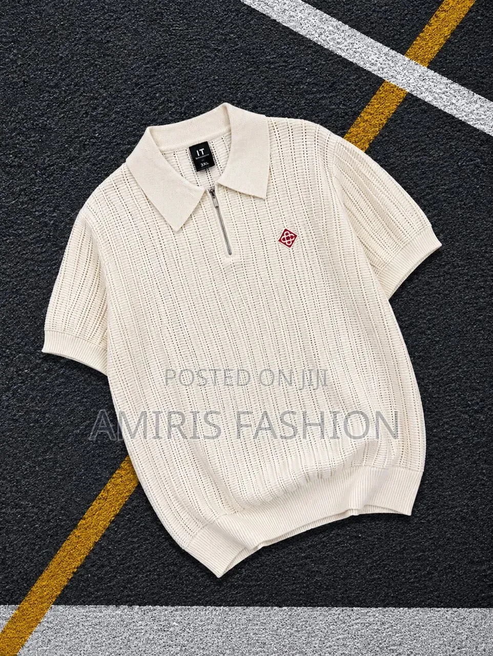 Plain Fitted T-Shirts With Colar Neck