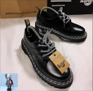 Dr. Martens-Style 3-Eyelet Platform Oxford Shoe