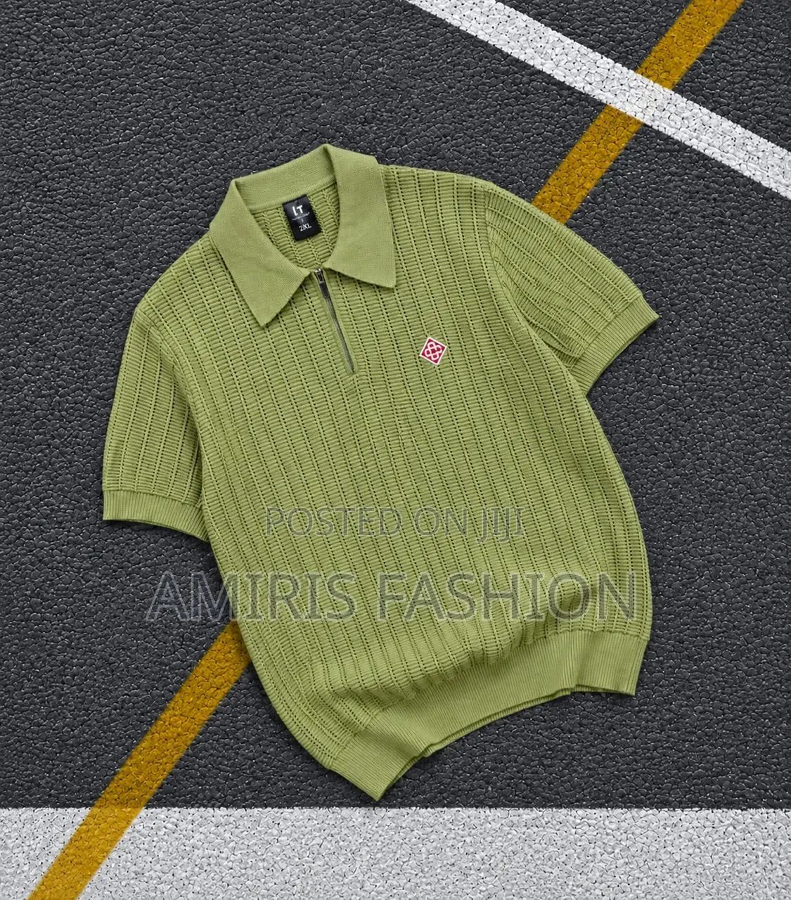 Plain Fitted T-Shirts With Colar Neck