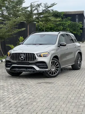 Mercedes-Benz GLE-Class 2021 Beige
