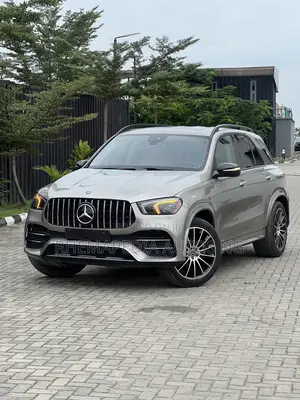 Mercedes-Benz GLE-Class 2021 Beige