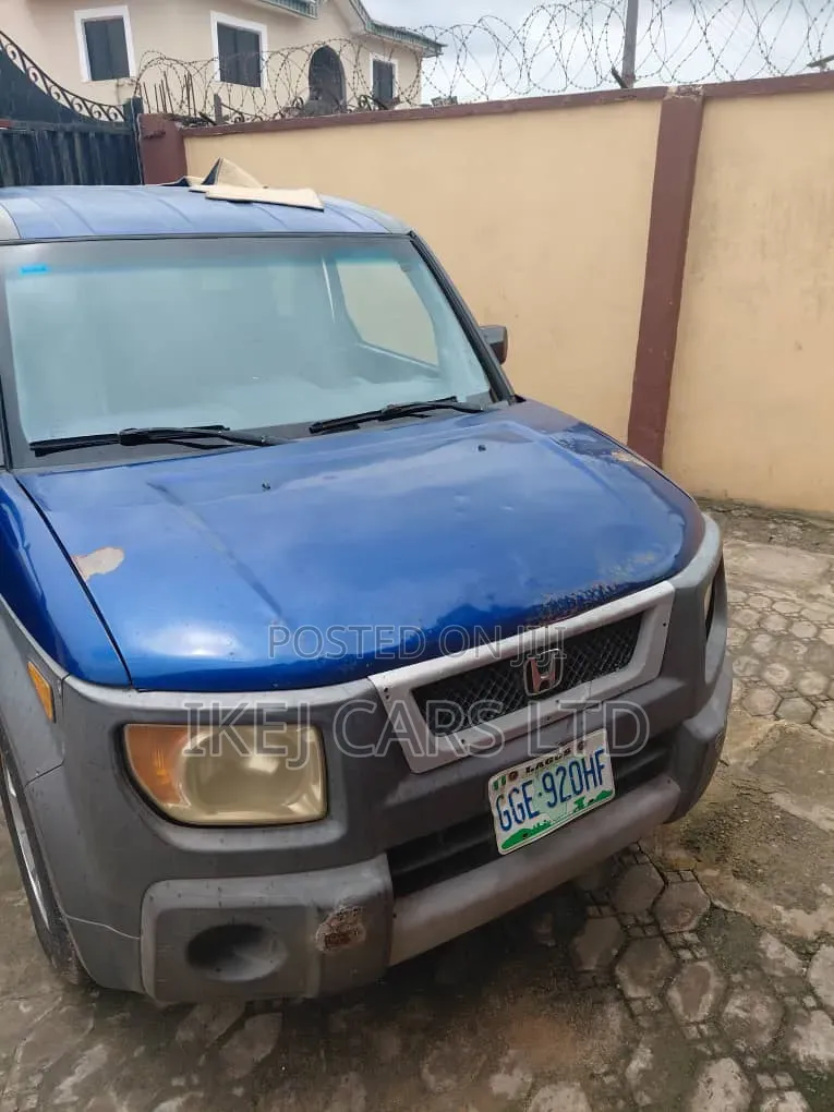Honda Element 2004 Blue