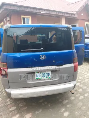Honda Element 2004 Blue
