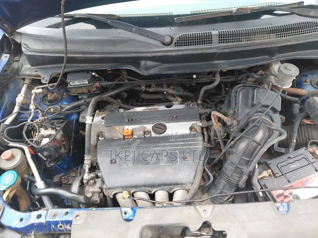 Honda Element 2004 Blue