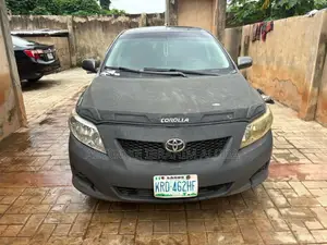 Toyota Corolla 2009 Gray