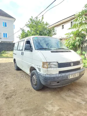 Volkswagen Transporter 1996 White