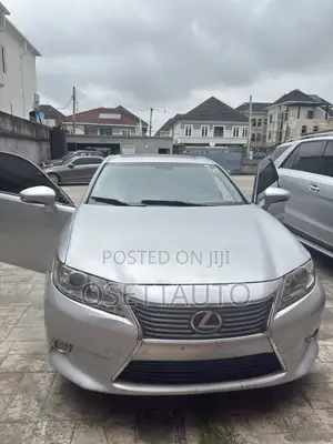Lexus ES 350 FWD 2014 Silver