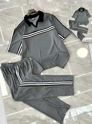 Quality Two-Piece Short Sleeve Tracksuit for Men