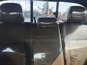 Toyota Tacoma 2017 Gold