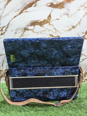 Tombo Accordion 🪗