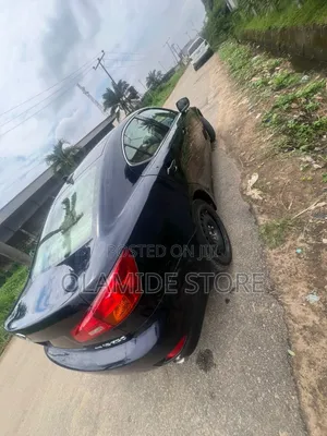 Lexus IS 2009 Blue