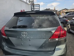Toyota Venza 2011 Green