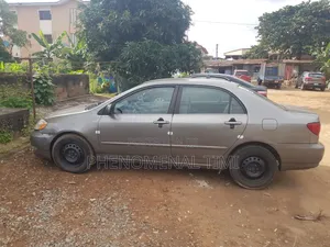 Toyota Corolla 2005 Gray
