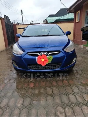 Hyundai Accent 2012 Blue