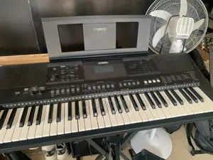 Yamaha Keyboard PSR463