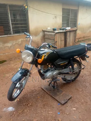 TVS HLX 125 2024 Black