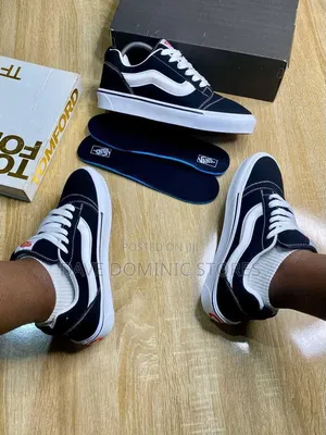 Original VANS Sneakers Avaliable Now in Stores