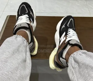Original New Balance 1906U Sneakers