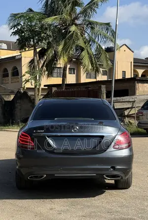 Mercedes-Benz C300 Luxury Sedan RWD (2.0L 4cyl 7A) 2016 Gray