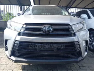 Toyota Highlander 2019 Silver