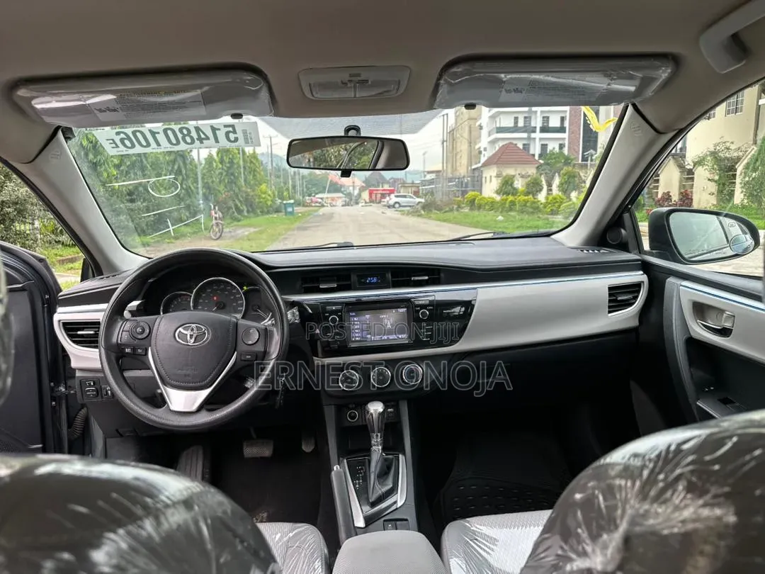 Toyota Corolla 2015 Gray
