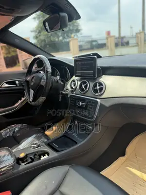 Mercedes-Benz CLA-Class CLA 250 Sedan 2014 Silver