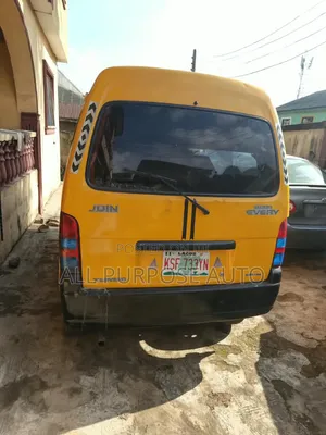 Suzuki Every 2003 Yellow