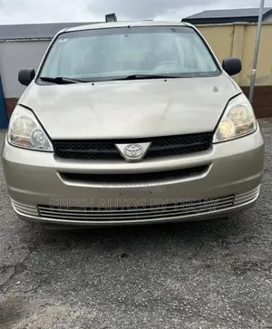 Toyota Sienna CE 2005 Gold