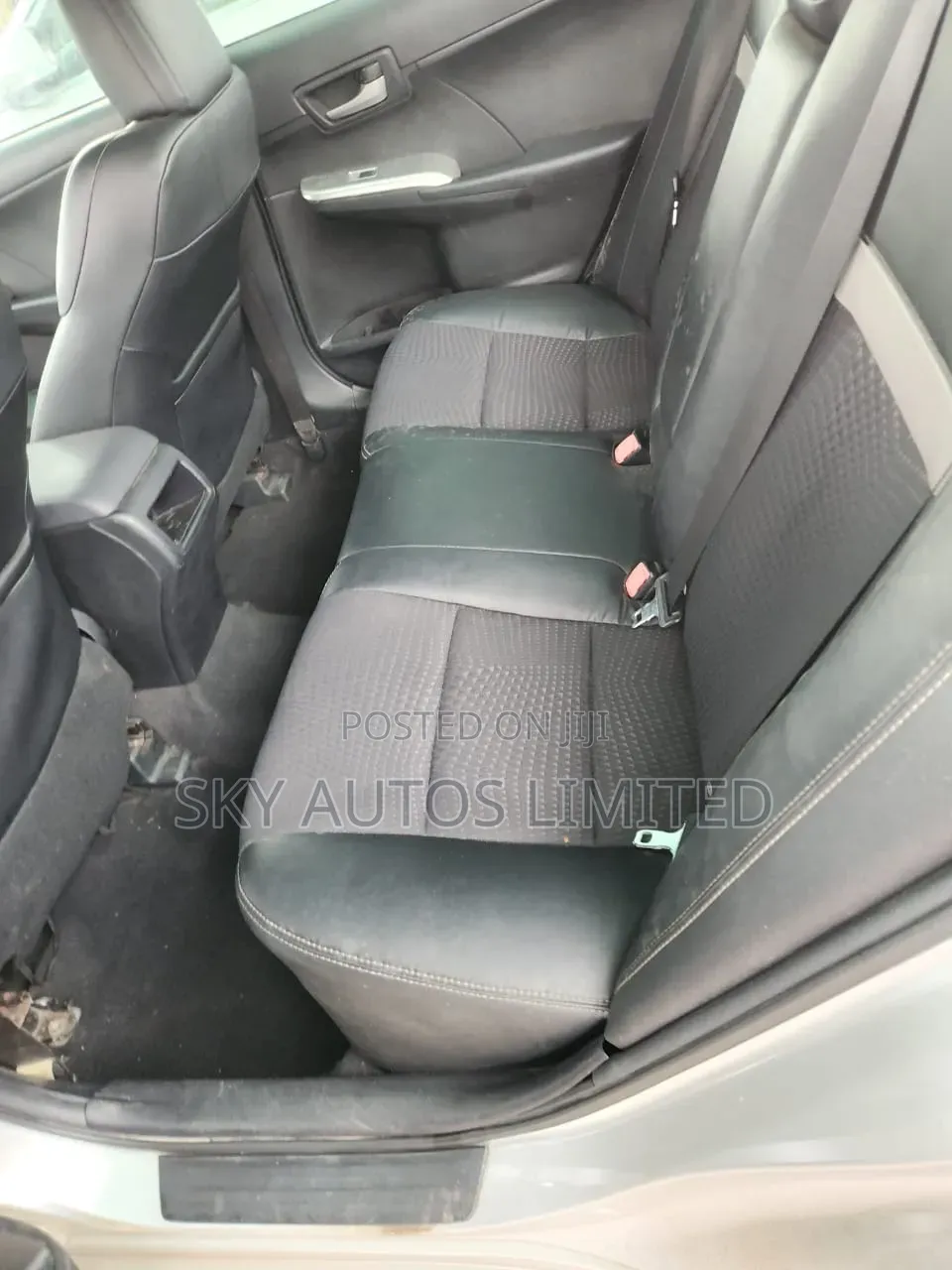 Toyota Camry 2012 Silver