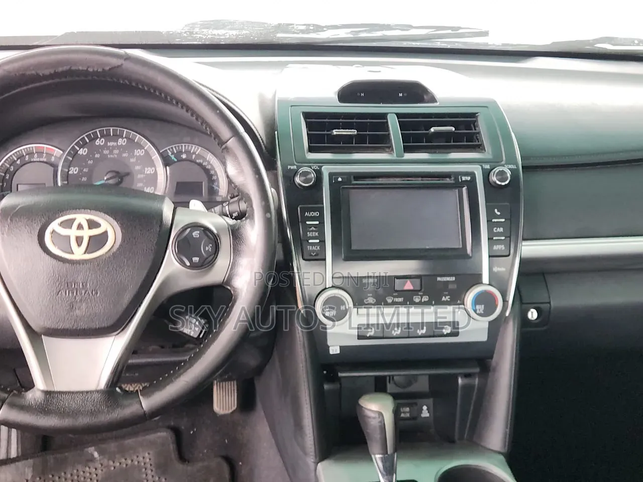 Toyota Camry 2012 Silver