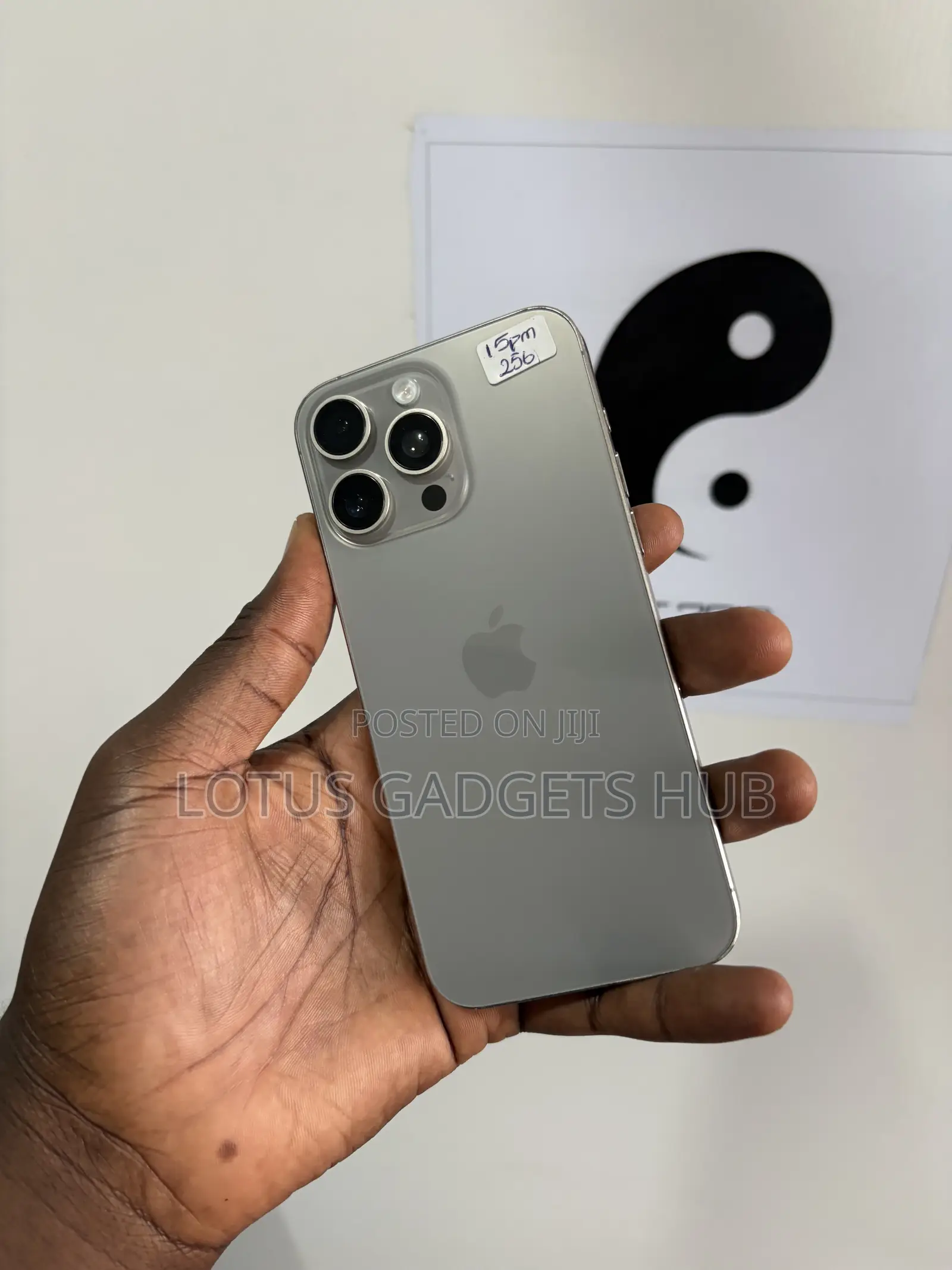 Apple iPhone 15 Pro Max 256 GB Silver