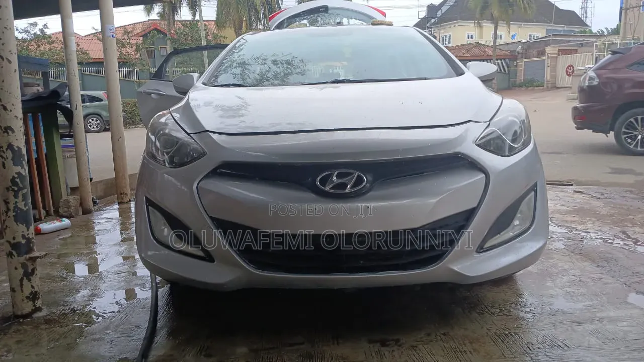 Hyundai Elantra 2013 Silver