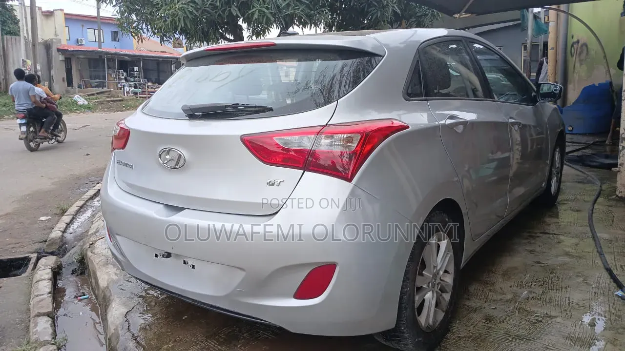 Hyundai Elantra 2013 Silver