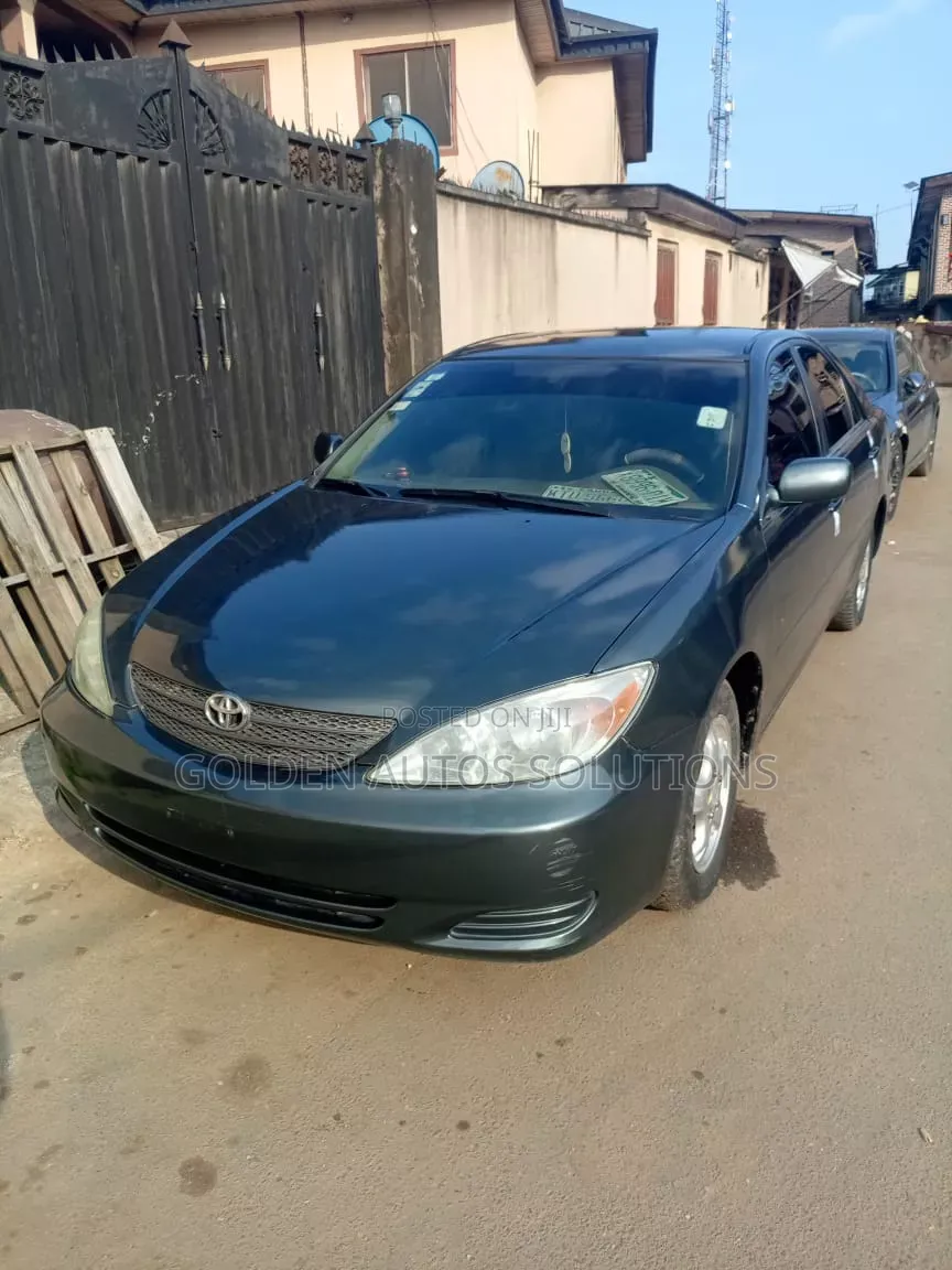 Toyota Camry 2004