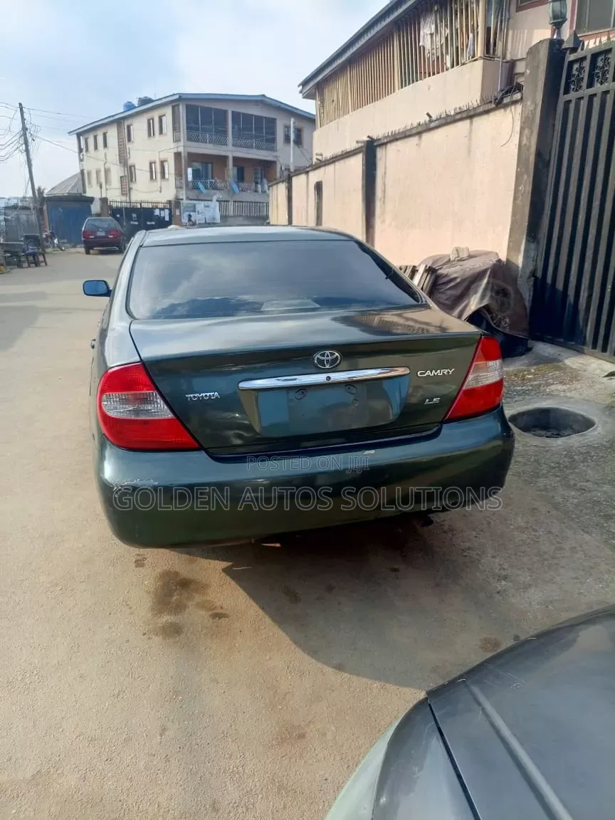 Toyota Camry 2004