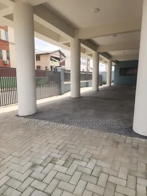 Newly Built 170sqm Open Plan Office Available