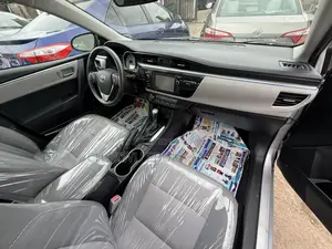 Toyota Corolla LE 4dr Sedan (1.8L 4cyl CVT) 2015 Silver