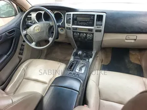 Toyota 4-Runner 2004 Gold