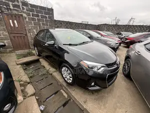 Toyota Corolla LE 4dr Sedan (1.8L 4cyl CVT) 2015 Black