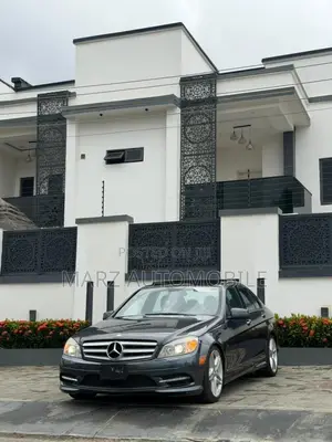 Mercedes-Benz C350 2011 Gray