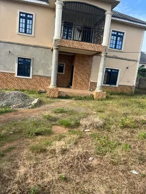 5bdrm Duplex in Orozo for sale