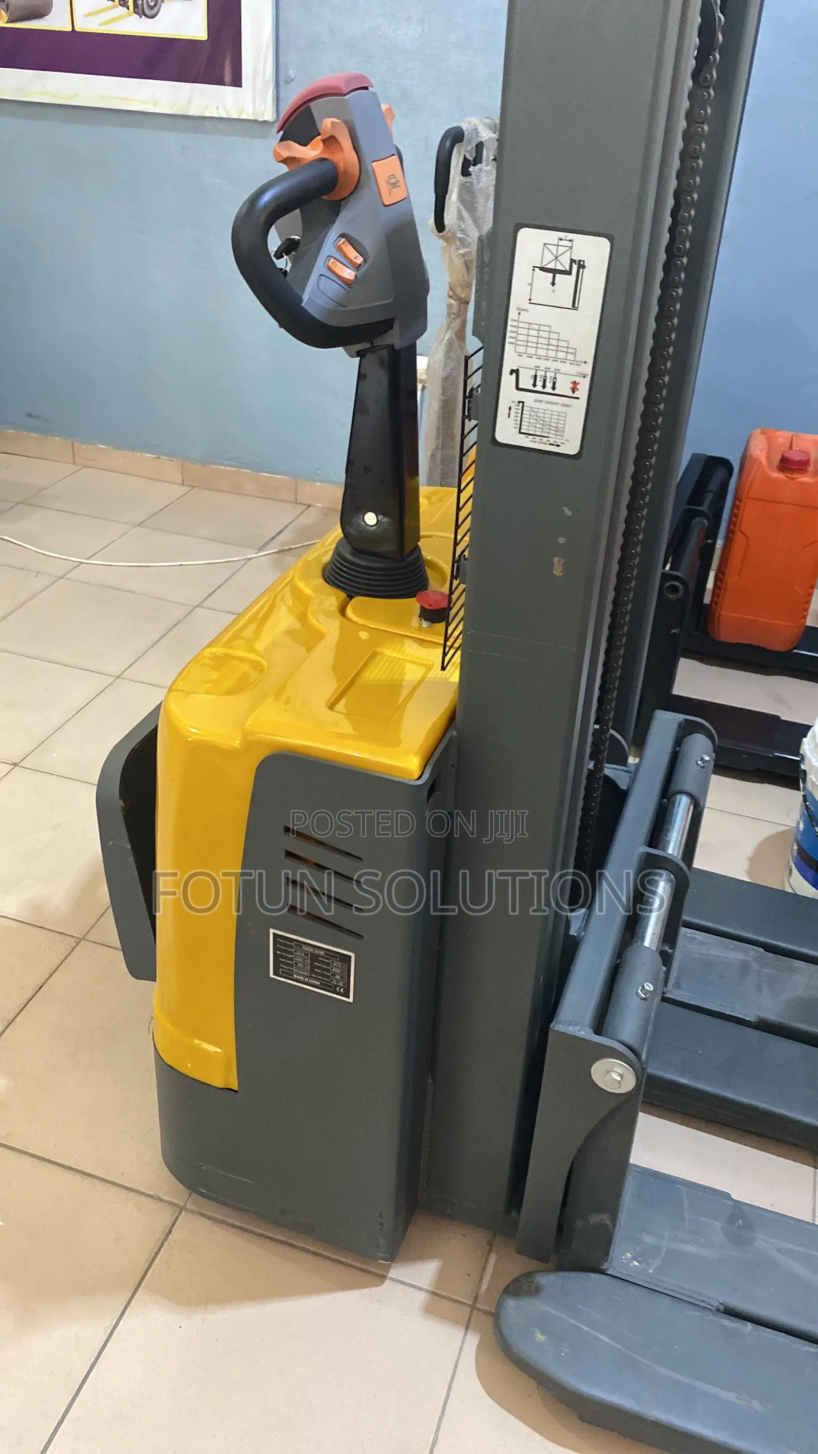 Full Electric Forklift Stacker 2tons