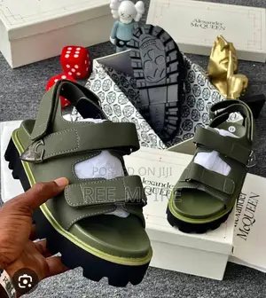 Alexander Macqueens Luxury Mens Sandal