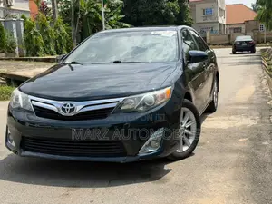 Toyota Camry XLE V6 4dr Sedan (3.5L 6cyl 6A) 2013 Black