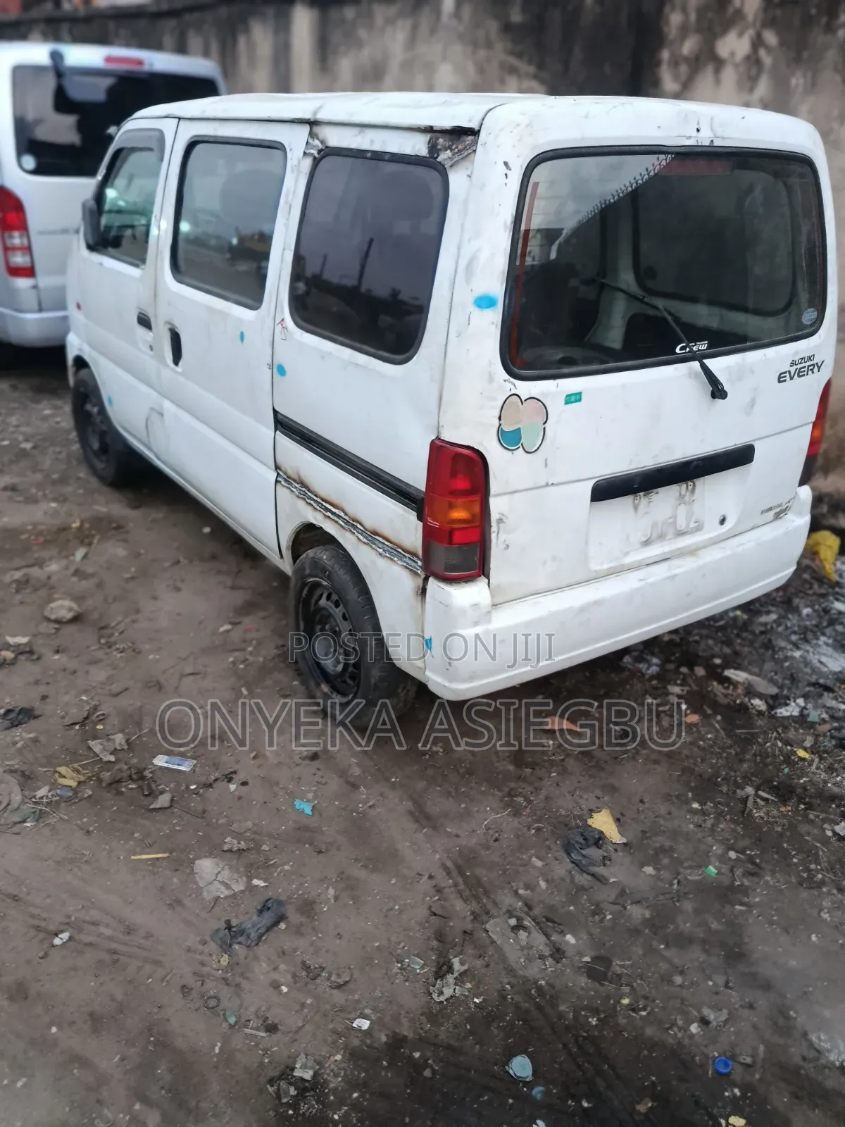 Suzuki Every 2005 White