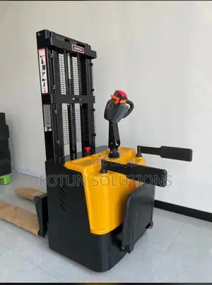 Full Electric Forklift Stacker 2tons