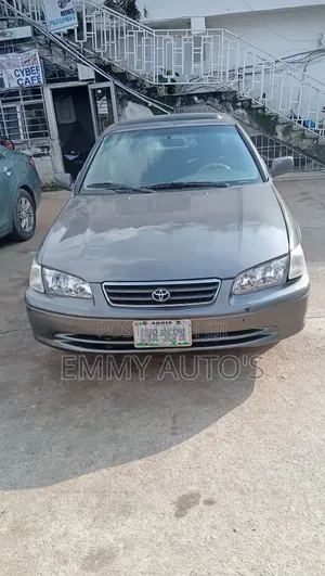 Toyota Camry 2000