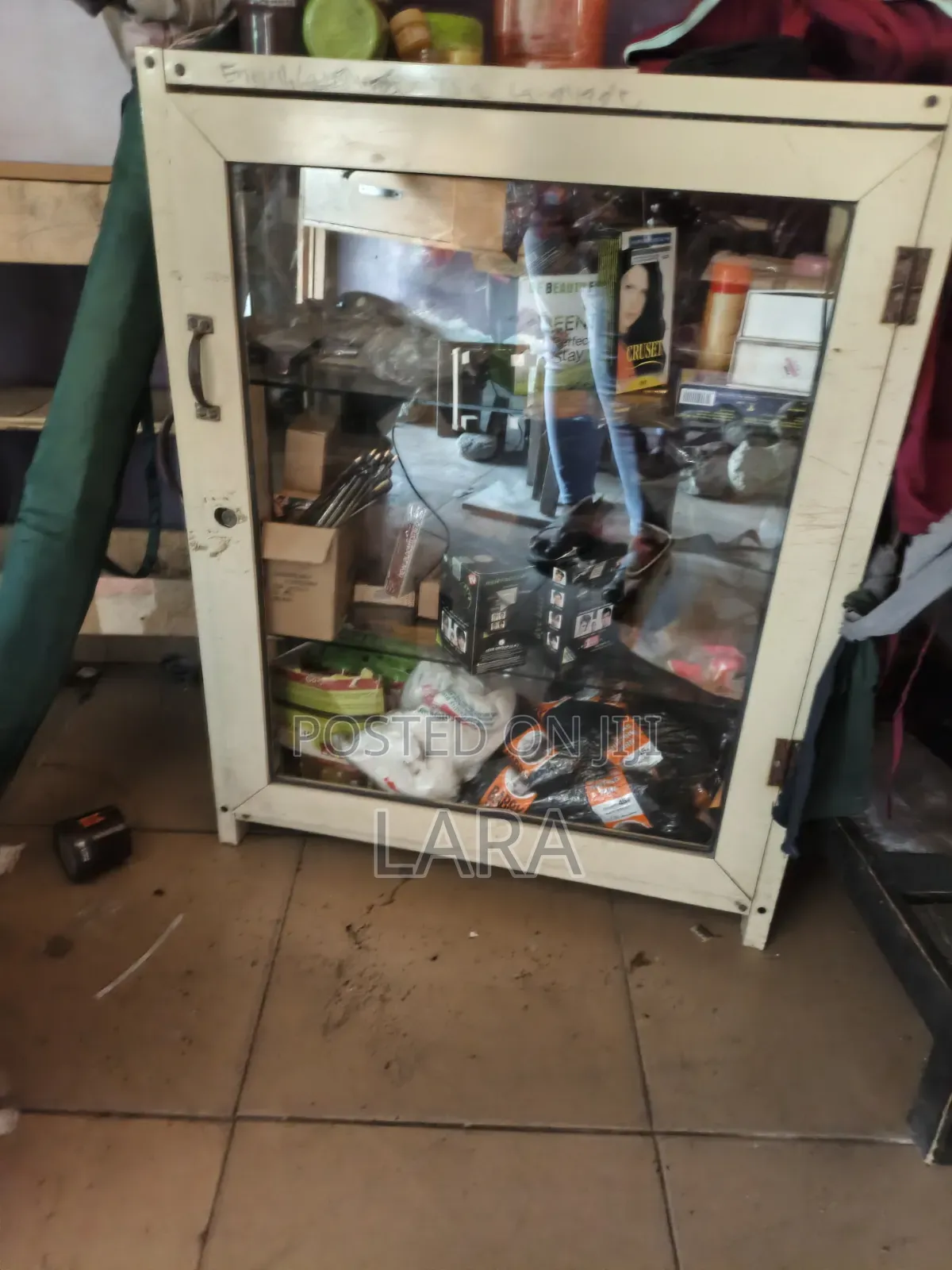 Used Showcase Glass