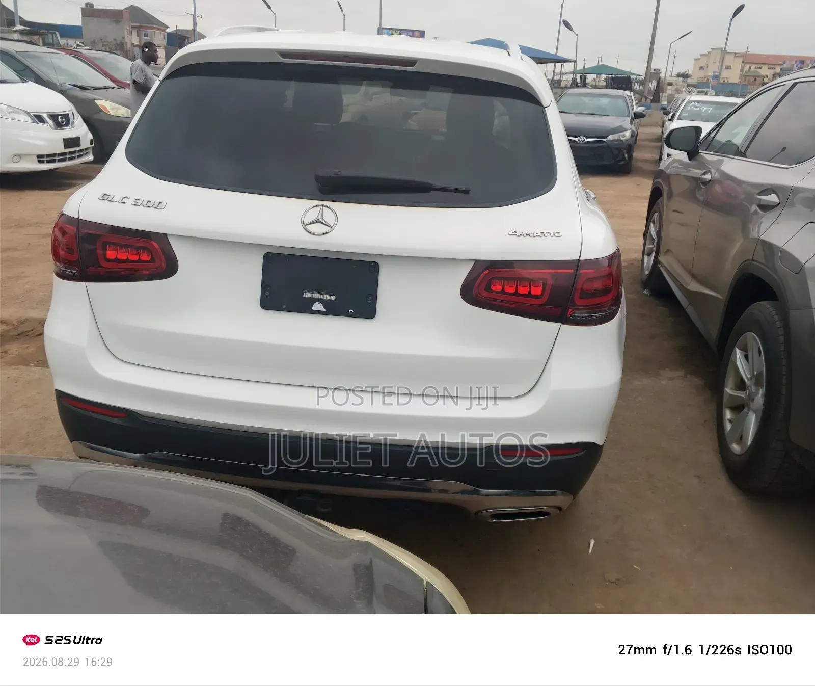 Mercedes-Benz C300 2023 White