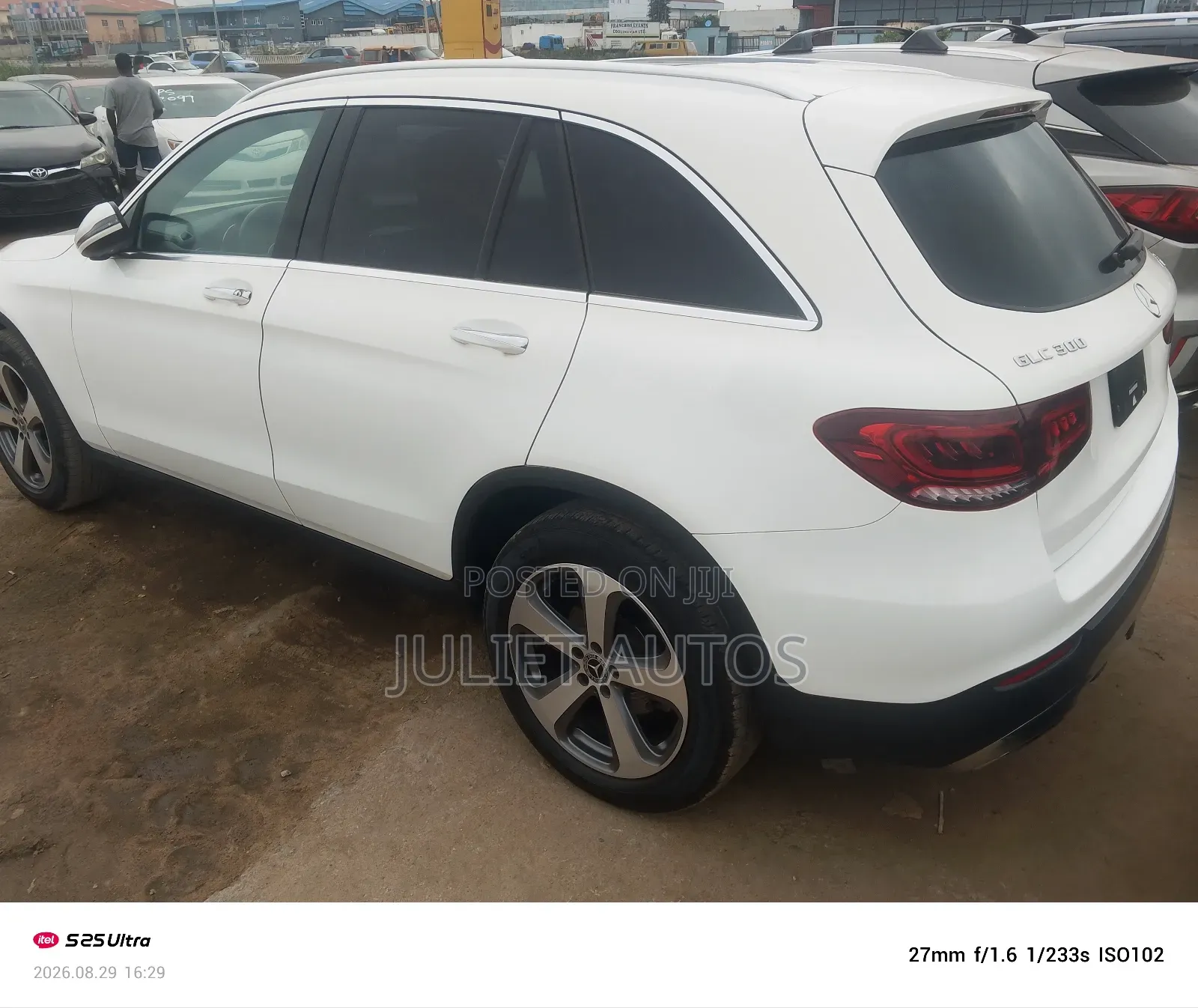 Mercedes-Benz C300 2023 White